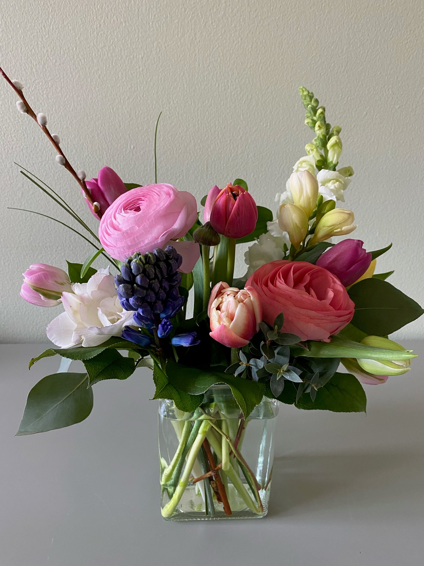 Short and Sweet Vase Arrangement